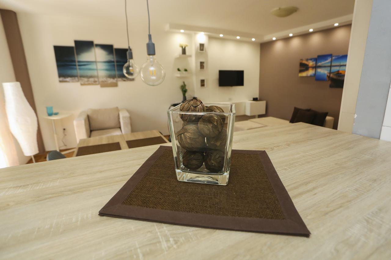 Modern Apartment With Free Parking Нови Сад Екстериор снимка